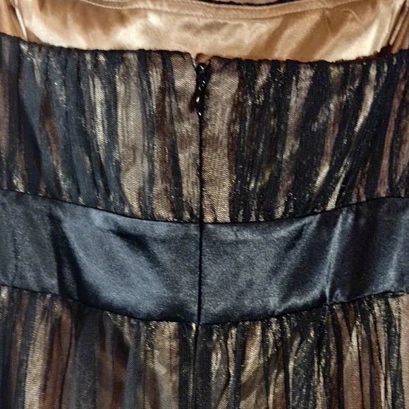 Women's Lil Black Dress - Picture 5 of 7